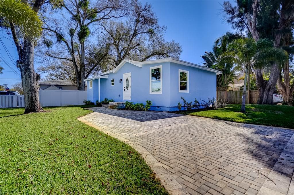 5108 17TH AVENUE S GULFPORT, FL 33707