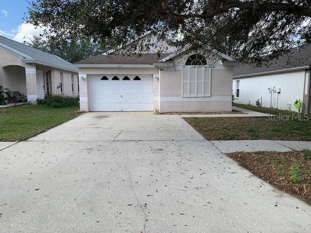 513 SUMMER SAILS DRIVE VALRICO, FL 33594
