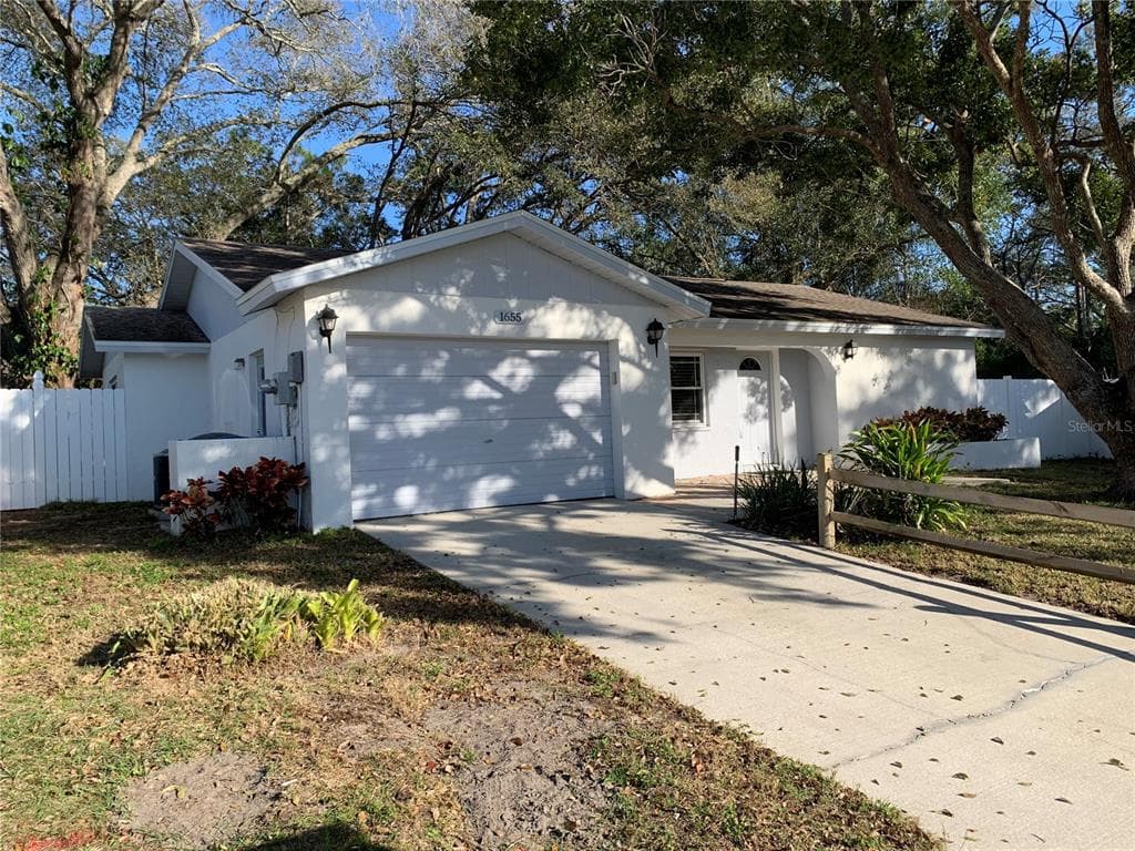 1655 FRANKLIN WAY DUNEDIN, FL 34698