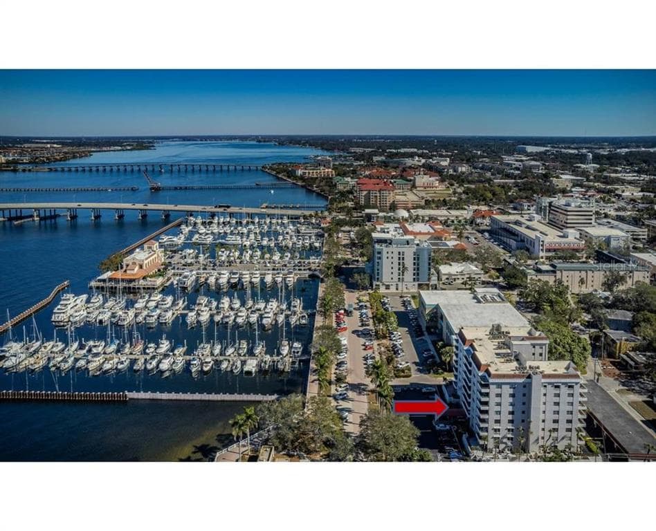 1400 1ST AVENUE W UNIT 103 BRADENTON, FL 34205