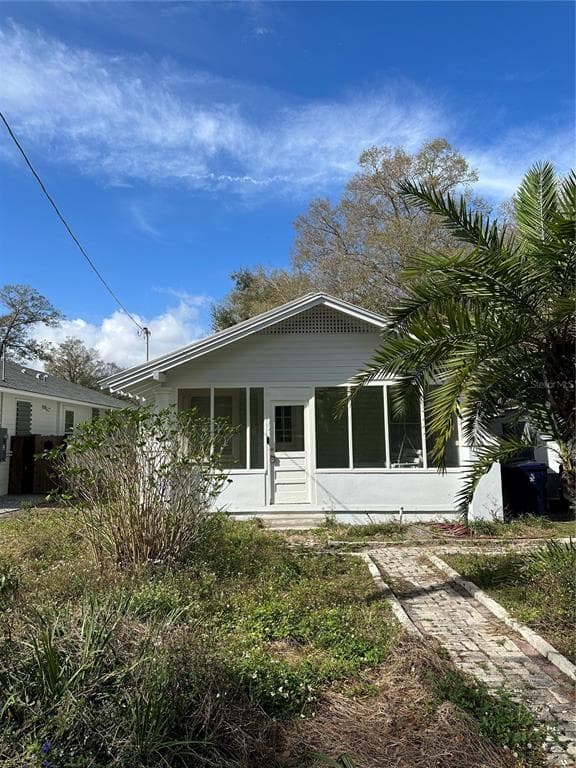 6006 N DEXTER AVENUE TAMPA, FL 33604