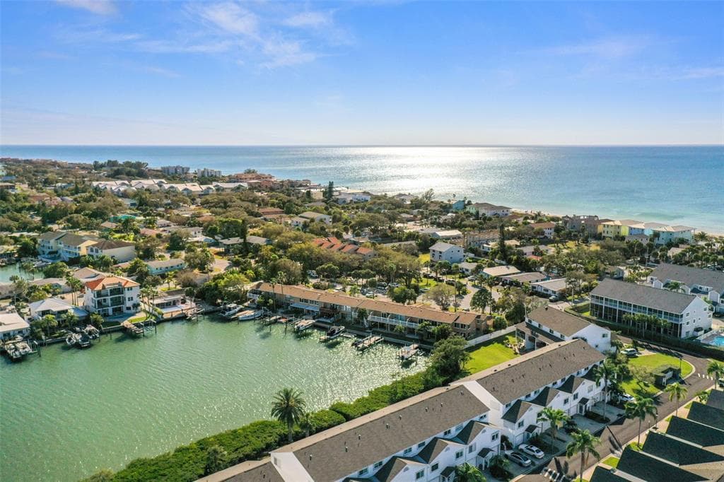 833 E GULF BOULEVARD UNIT 102 INDIAN ROCKS BEACH, FL 33785
