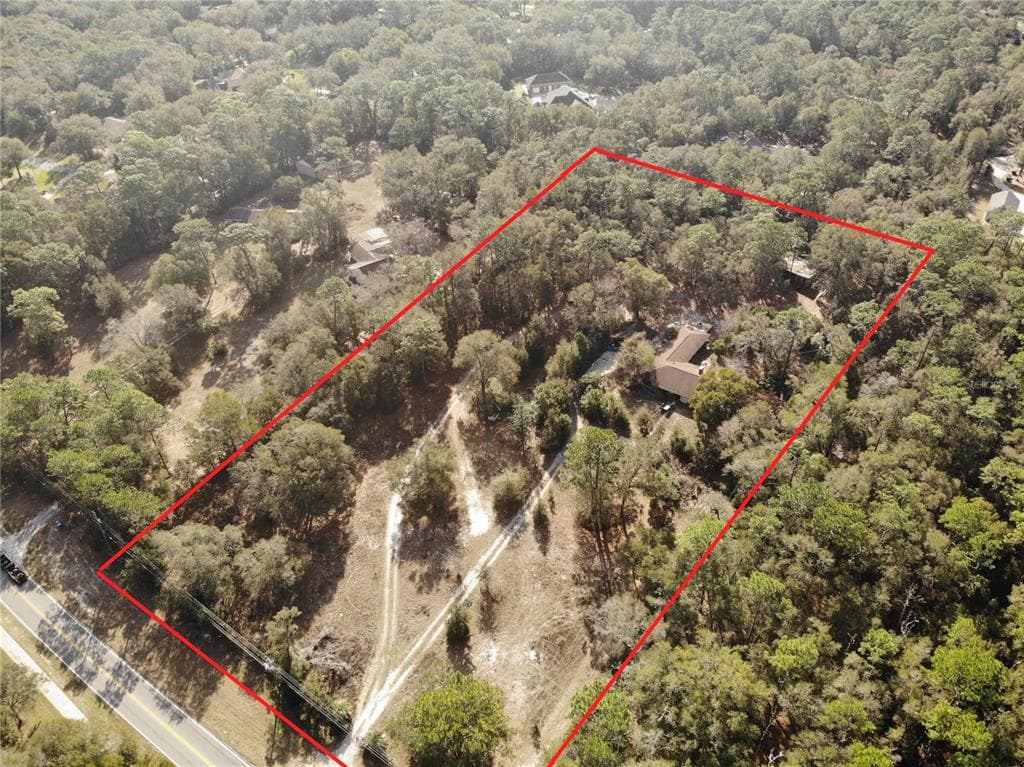 402 TAYLOR ROAD E DELAND, FL 32724