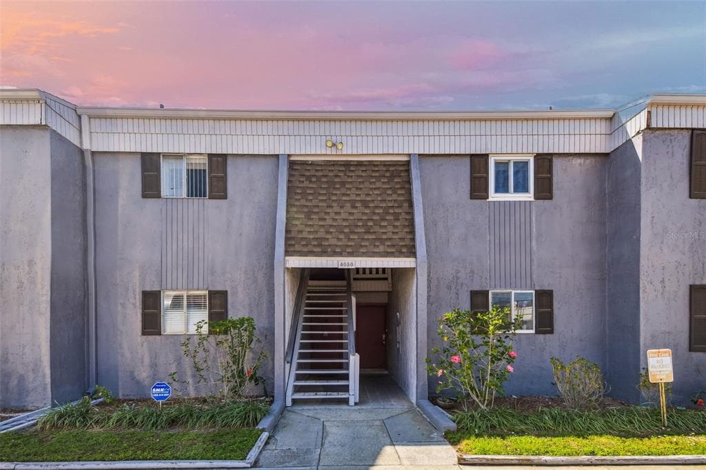 4030 CORTEZ DRIVE UNIT B TAMPA, FL 33614