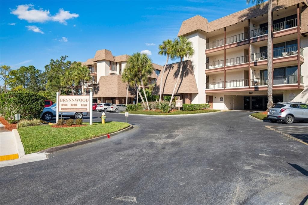 3031 COUNTRYSIDE BOULEVARD UNIT 20C CLEARWATER, FL 33761