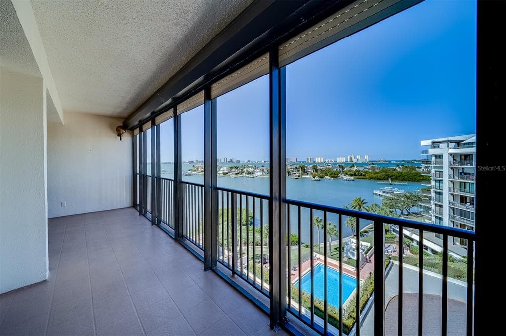 6 BELLEVIEW BOULEVARD UNIT 705 BELLEAIR, FL 33756