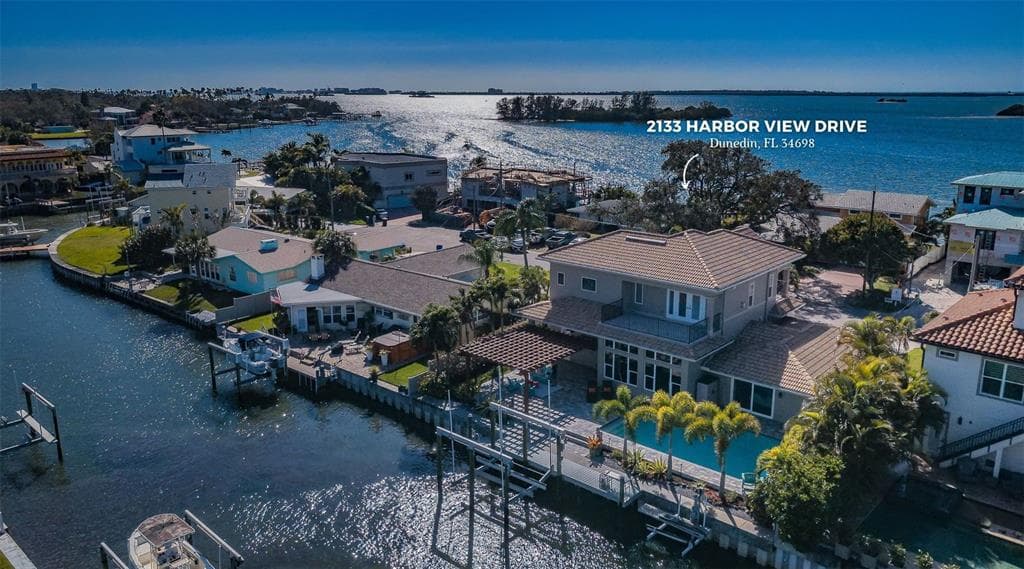 2133 HARBOR VIEW DRIVE DUNEDIN, FL 34698