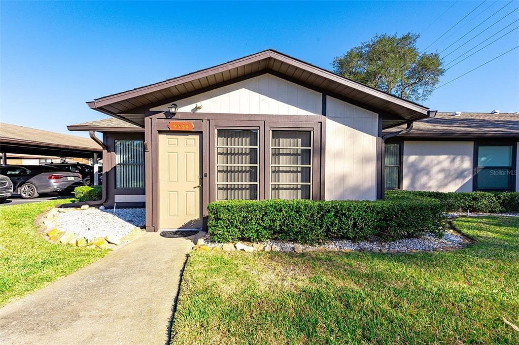 4536 BLOSSOM BOULEVARD UNIT C ZEPHYRHILLS, FL 33542