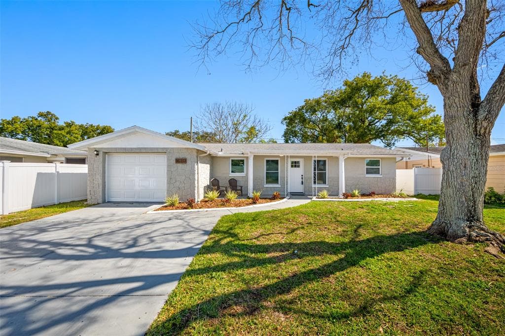 10836 MAPLEWOOD AVENUE PORT RICHEY, FL 34668