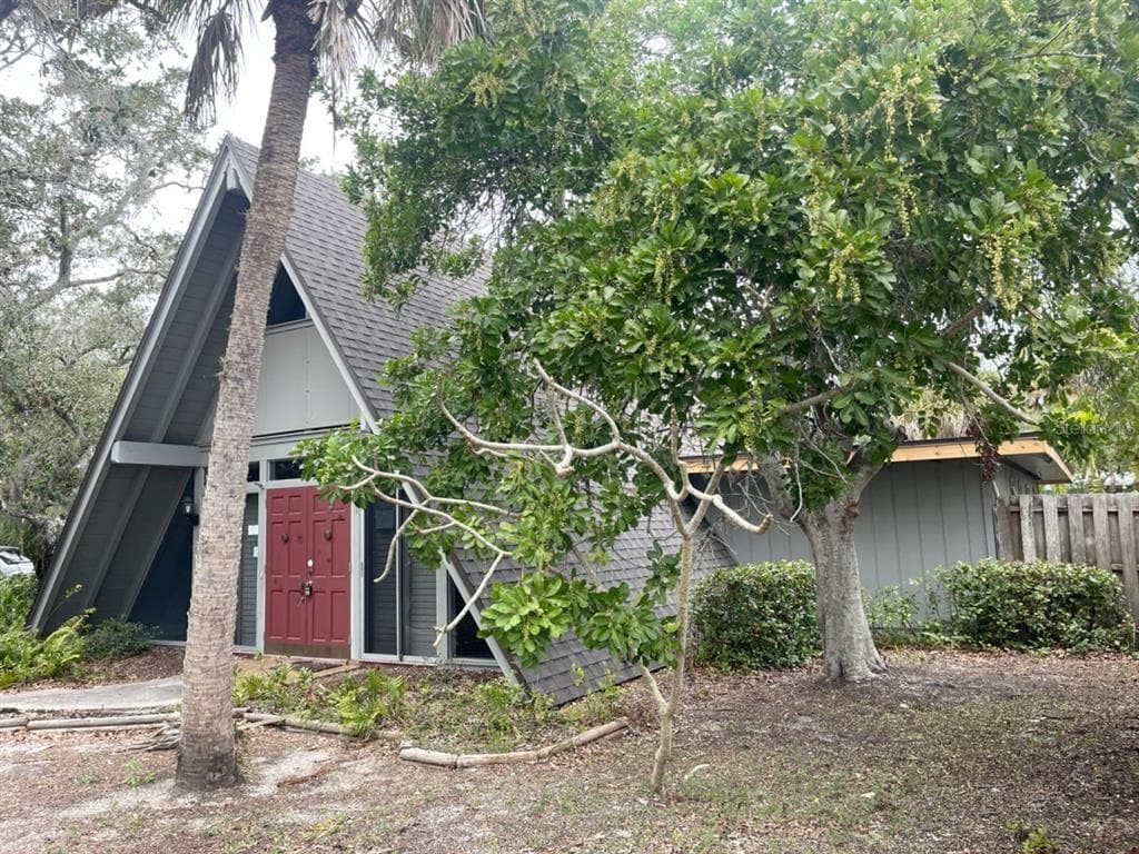 717 EDGEMERE LANE SARASOTA, FL 34242