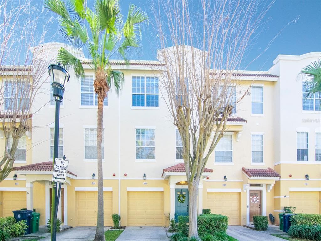 3148 BAYSHORE OAKS DRIVE TAMPA, FL 33611