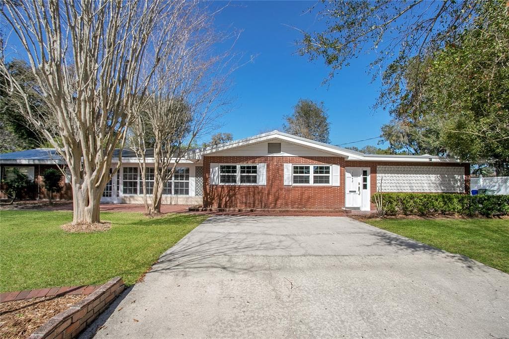 1642 ATHENS STREET LAKELAND, FL 33803