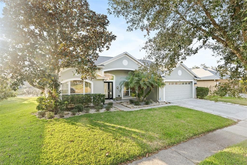 4513 RIVER CLOSE BOULEVARD VALRICO, FL 33596