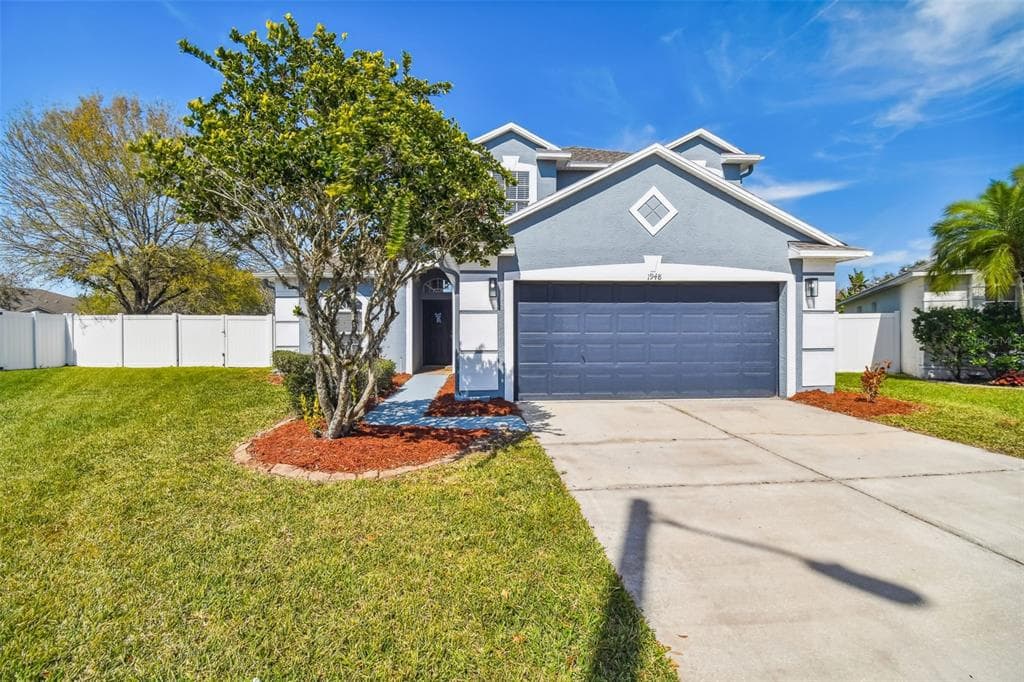 1948 GRENVILLE COURT WESLEY CHAPEL, FL 33543