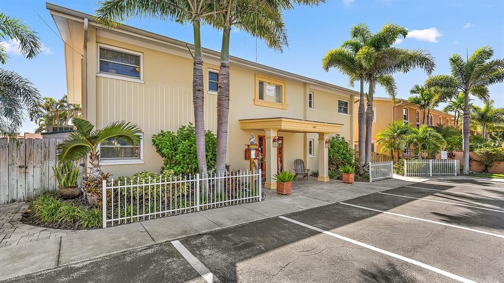 2687 ST JOSEPHS DRIVE E DUNEDIN, FL 34698