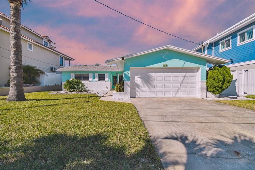 906 BAY POINT DRIVE