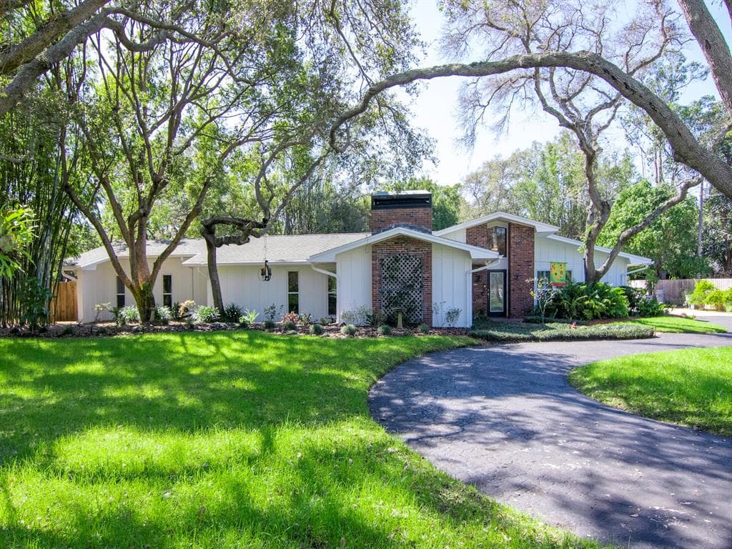 7166 118TH STREET SEMINOLE, FL 33772