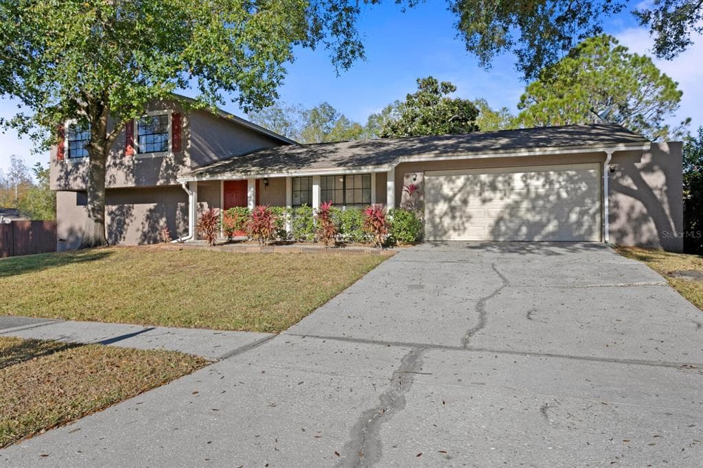 16102 MARSHFIELD DRIVE TAMPA, FL 33624