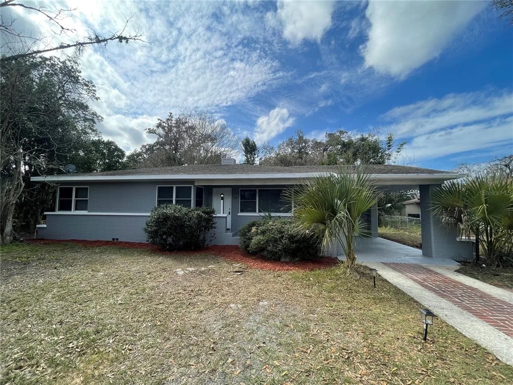 724 NE 12TH AVENUE OCALA, FL 34470