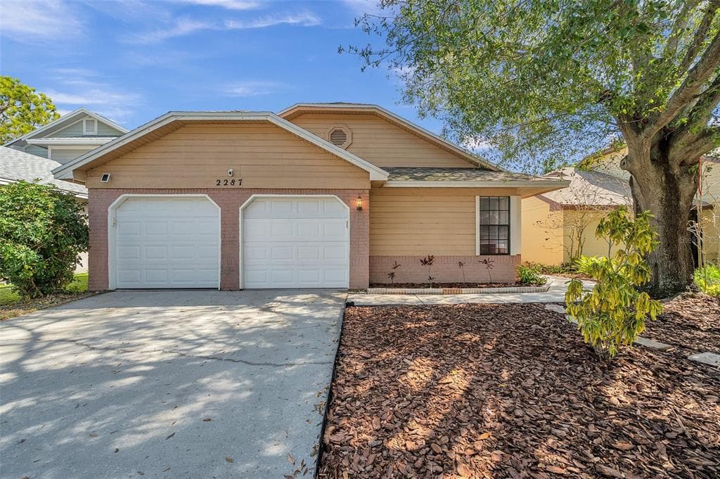 2287 SPRINGWOOD CIRCLE W CLEARWATER, FL 33763