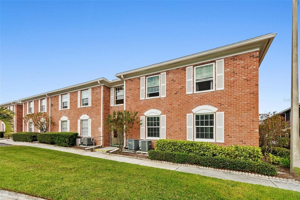3824 37TH STREET S UNIT 66 ST PETERSBURG, FL 33711