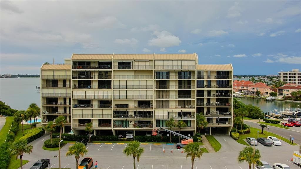 1581 GULF BOULEVARD UNIT 104N CLEARWATER, FL 33767