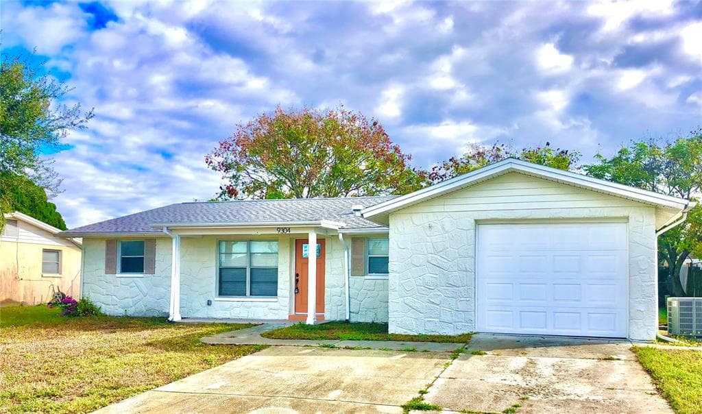 9304 SAINT REGIS LANE PORT RICHEY, FL 34668