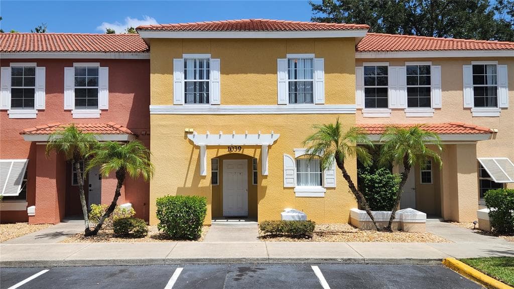 1039 PARK RIDGE CIRCLE KISSIMMEE, FL 34746