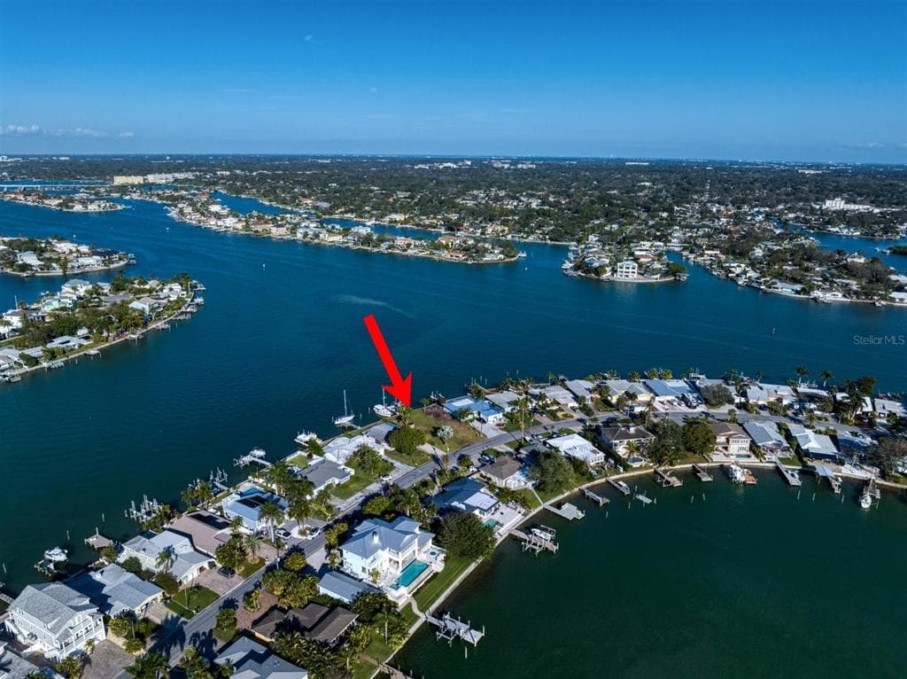 490 20TH AVENUE INDIAN ROCKS BEACH, FL 33785