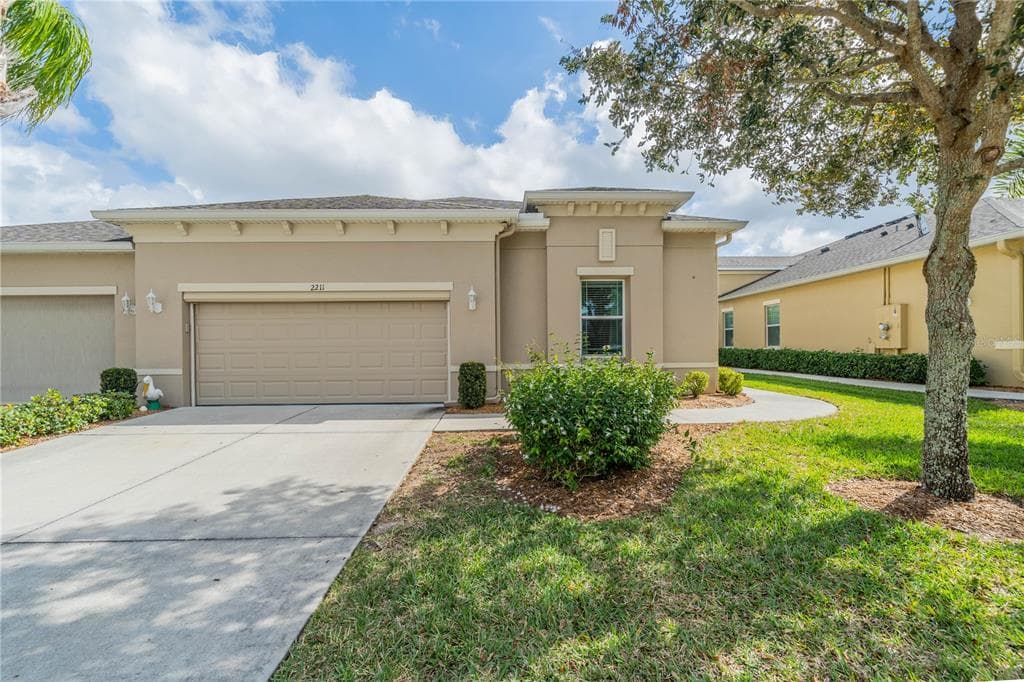 2211 VISTA GREENS DRIVE SUN CITY CENTER, FL 33573