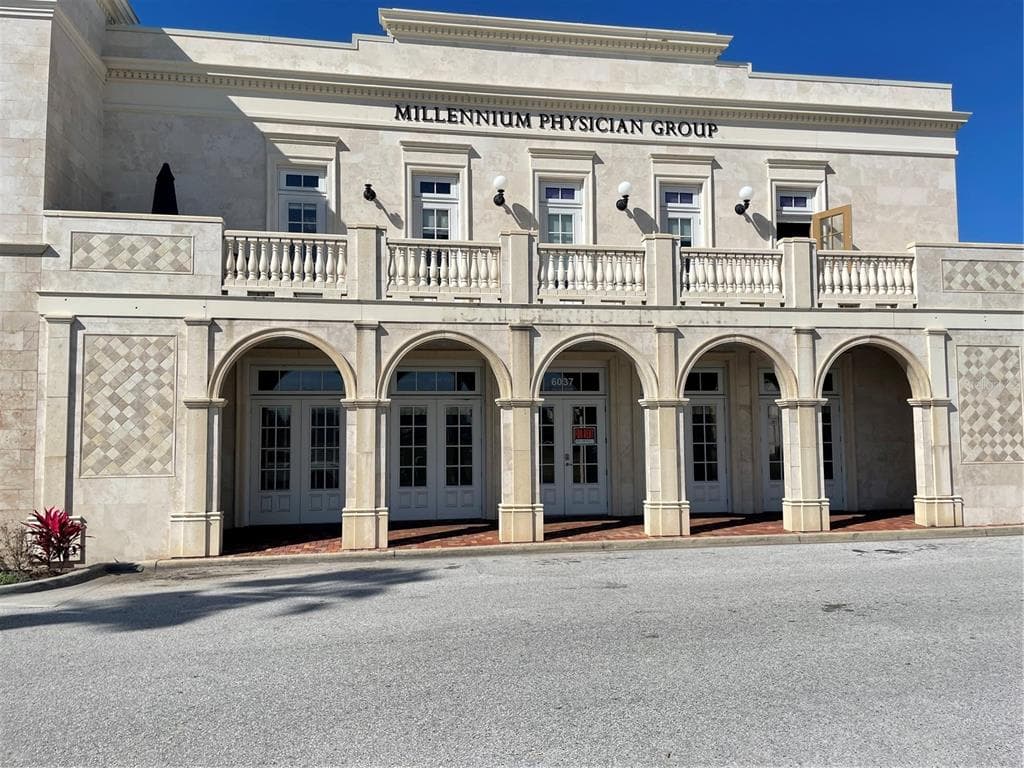 6037 WINTHROP COMMERCE AVENUE RIVERVIEW, FL 33578