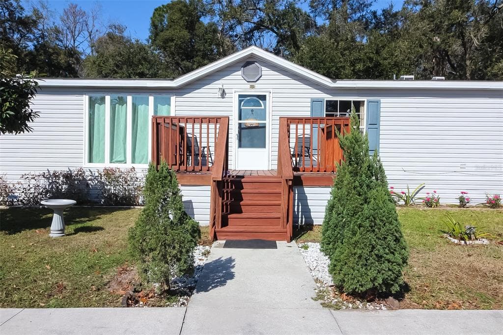 33923 TERRACE BOULEVARD WESLEY CHAPEL, FL 33543