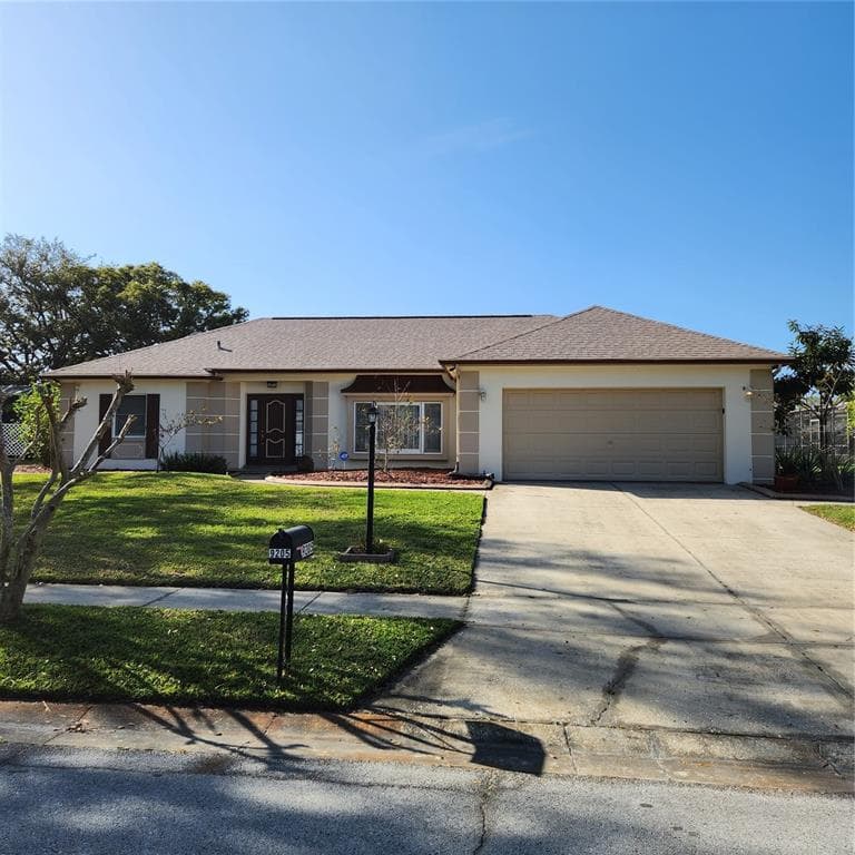 9205 PEBBLE CREEK DRIVE TAMPA, FL 33647