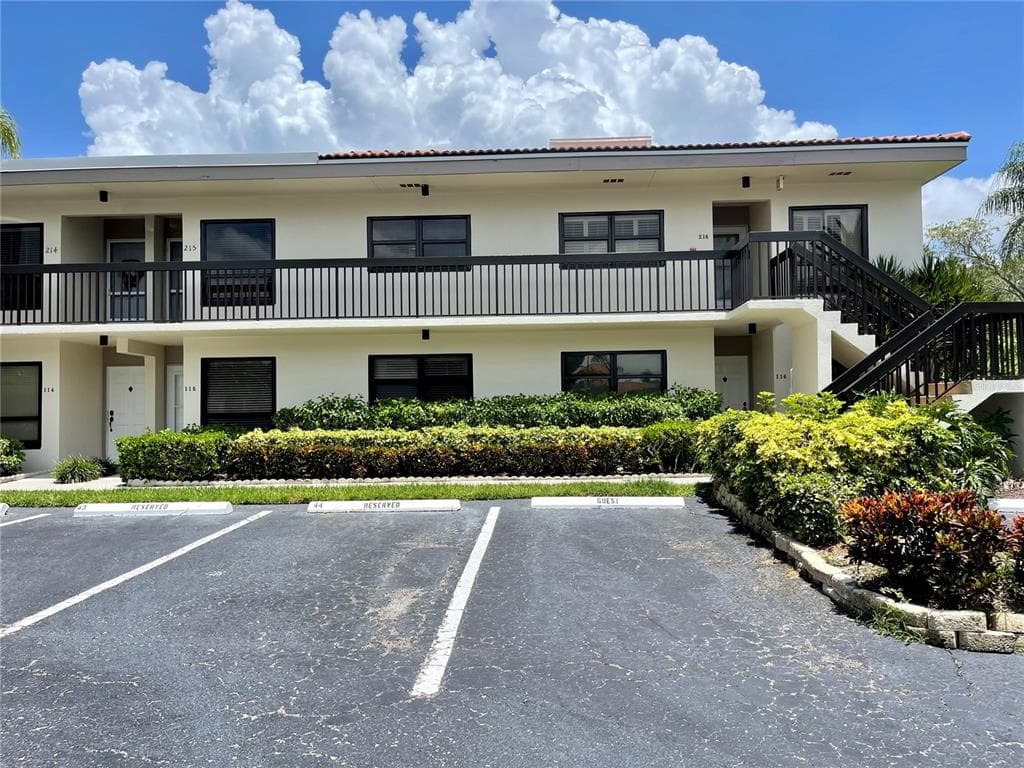 6294 BAHIA DEL MAR CIRCLE UNIT 115 ST PETERSBURG, FL 33715