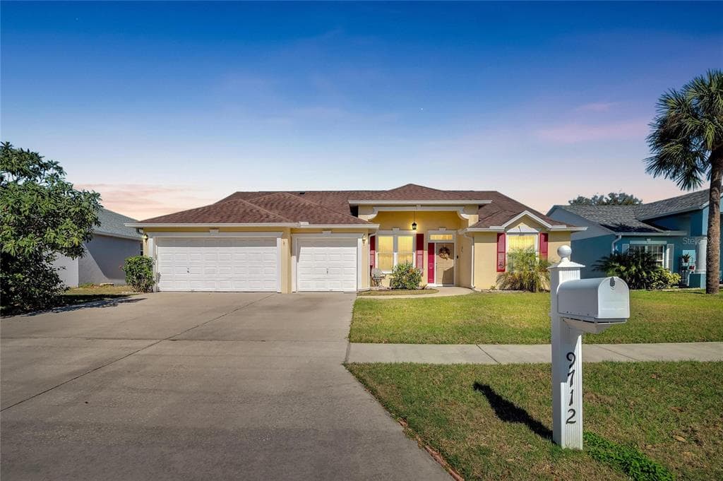 9712 MARY ROBIN DRIVE RIVERVIEW, FL 33569