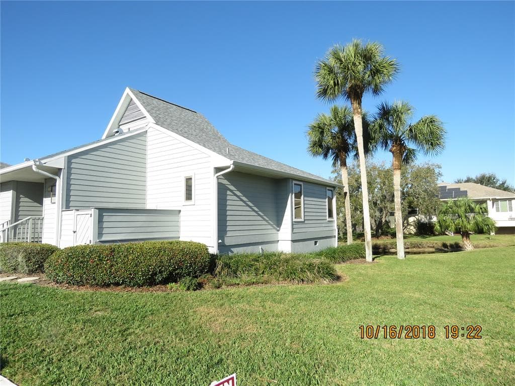 1018 CARAVEL COURT