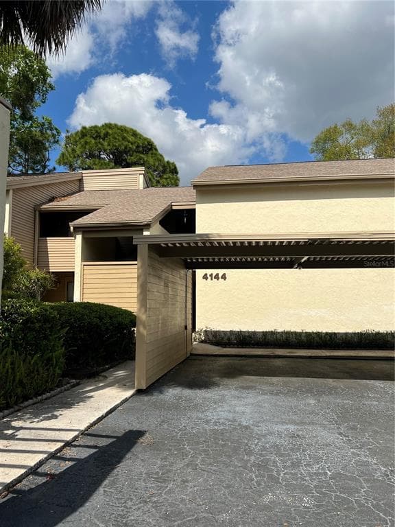 4144 PINELAKE LANE UNIT 102 TAMPA, FL 33618