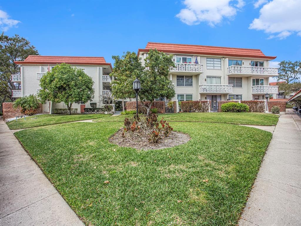 1009 PEARCE DRIVE UNIT 310 CLEARWATER, FL 33764
