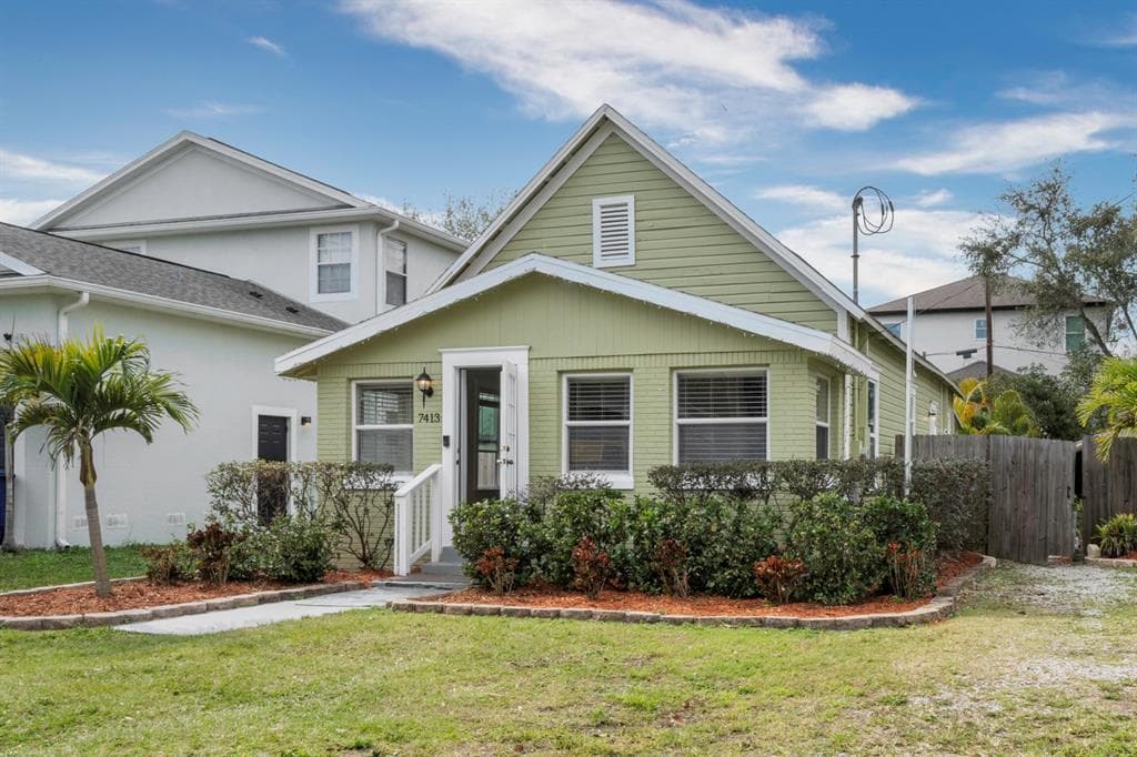 7413 S ELLIOTT STREET TAMPA, FL 33616