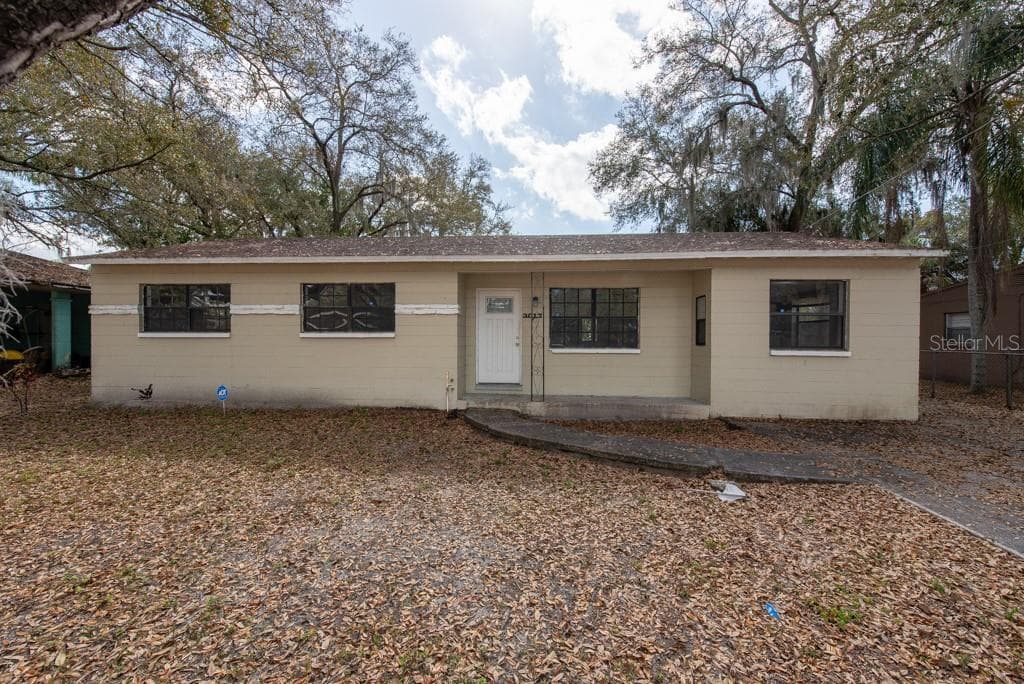 3017 E NORFOLK STREET TAMPA, FL 33610