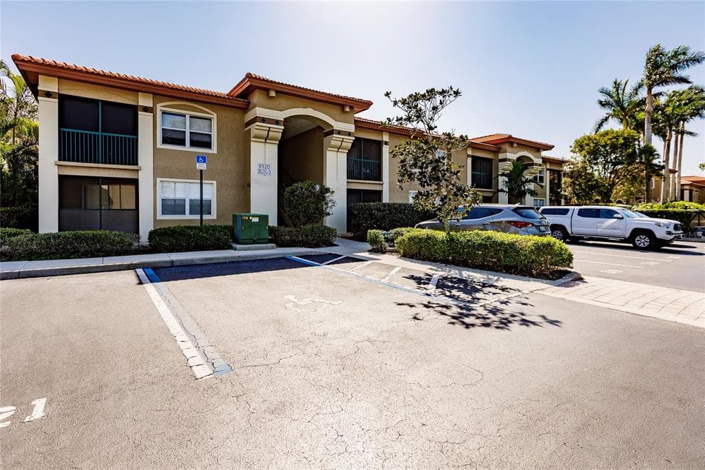 8920 COLONNADES COURT E UNIT 513 BONITA SPRINGS, FL 34135