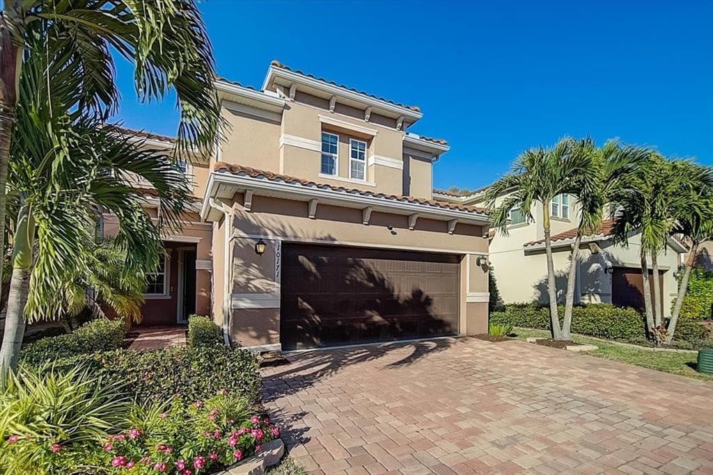 10171 GRAND OAK CIRCLE MADEIRA BEACH, FL 33708