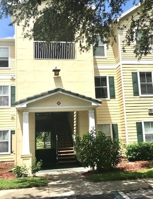 18335 BRIDLE CLUB DRIVE TAMPA, FL 33647