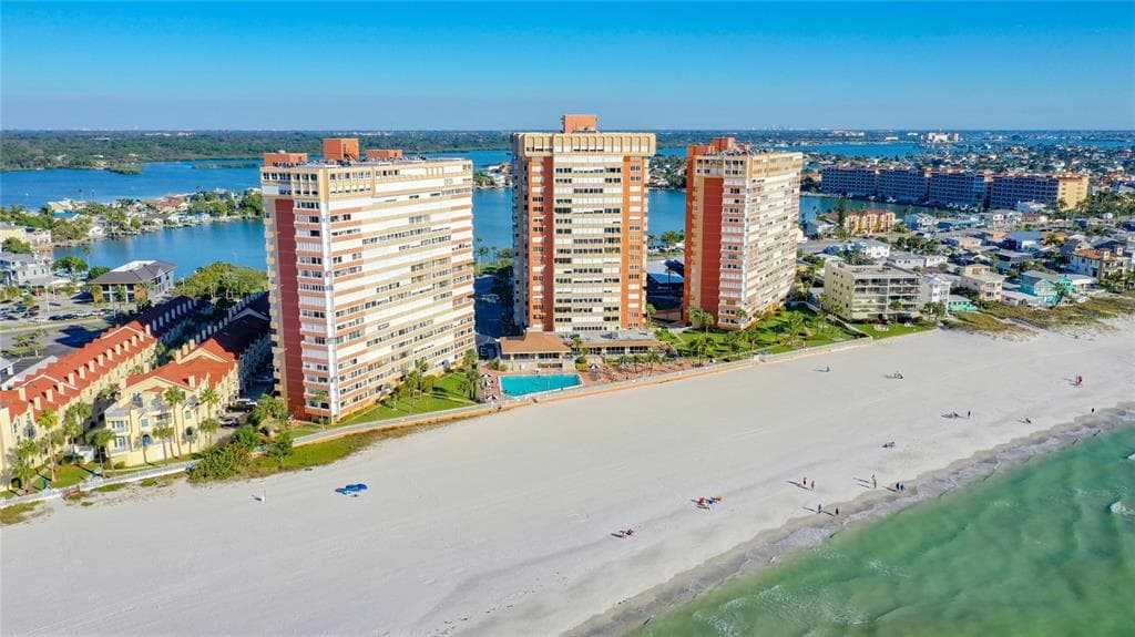 17900 GULF BOULEVARD UNIT 16B REDINGTON SHORES, FL 33708