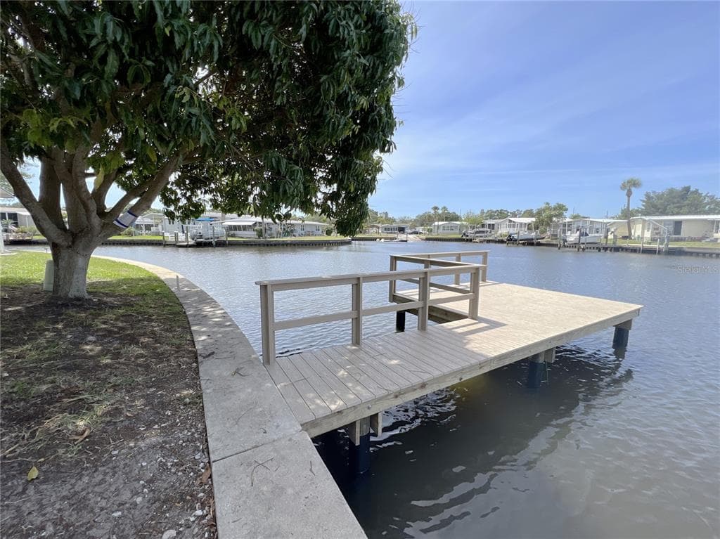 6820 MOUNT QUINCY DRIVE NE UNIT 359 ST PETERSBURG, FL 33702