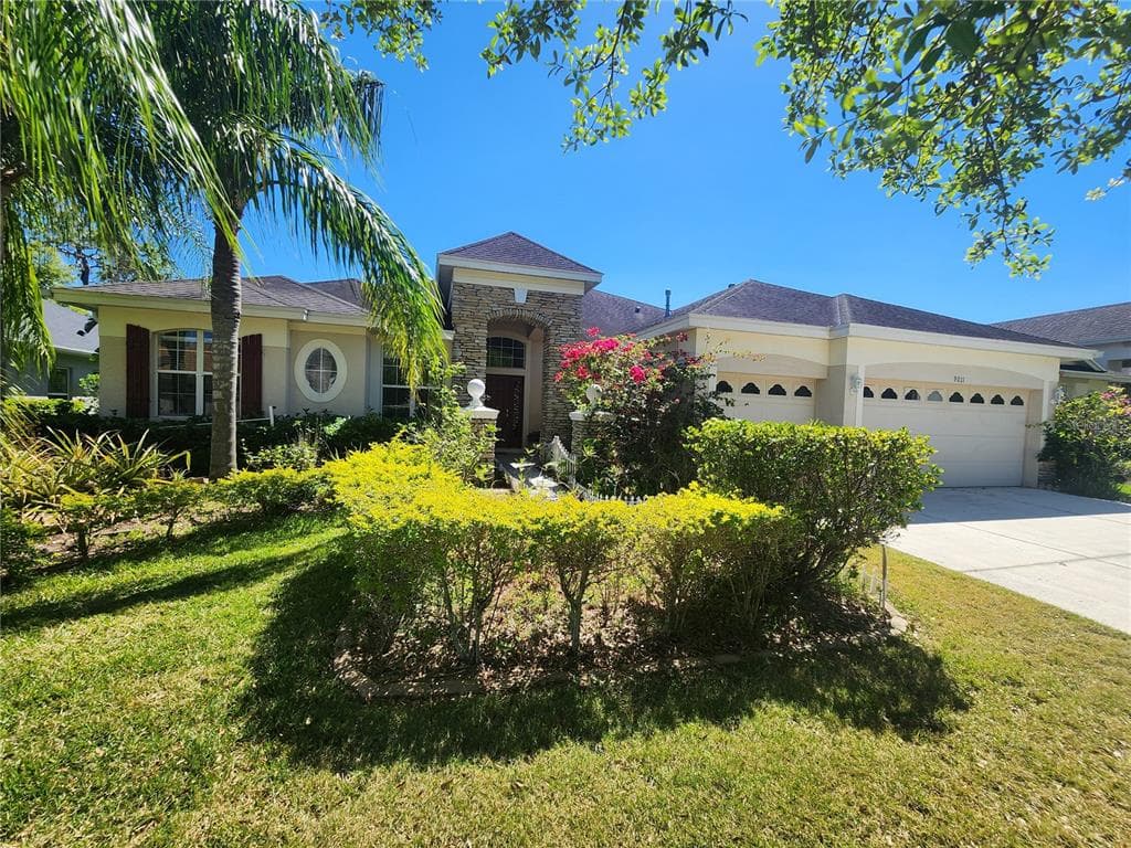 9211 EVERWOOD COURT TAMPA, FL 33647