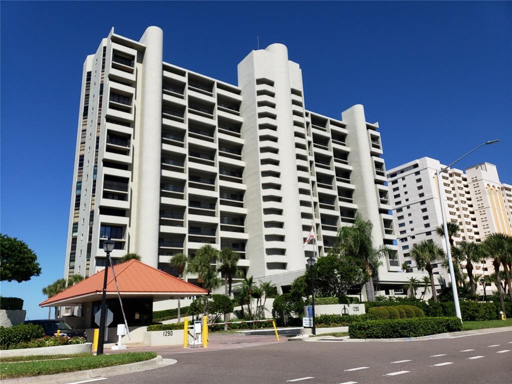 1290 GULF BOULEVARD UNIT 907