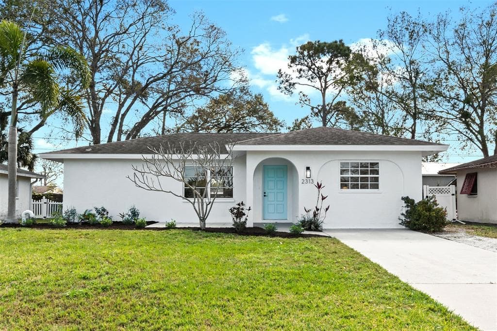 2313 AMANDA DRIVE SARASOTA, FL 34232