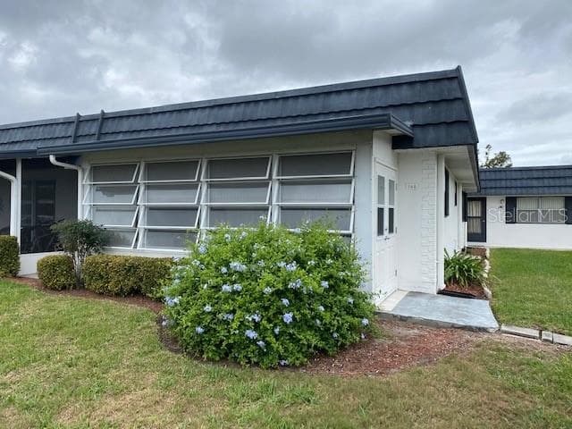 301 KINGS BOULEVARD UNIT 140 SUN CITY CENTER, FL 33573