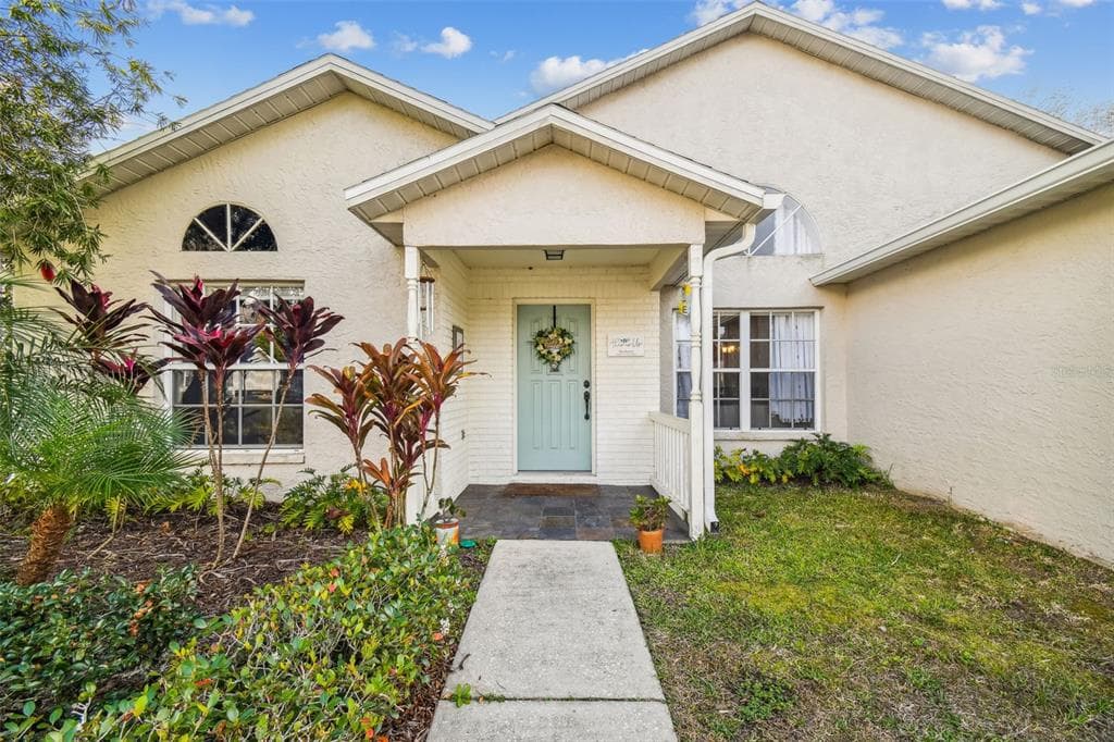7720 FOXBEAR COURT